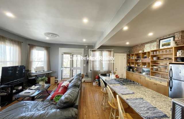 18 Sunset St.