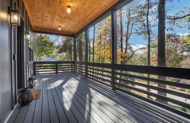 2497 Wawona Drive NE