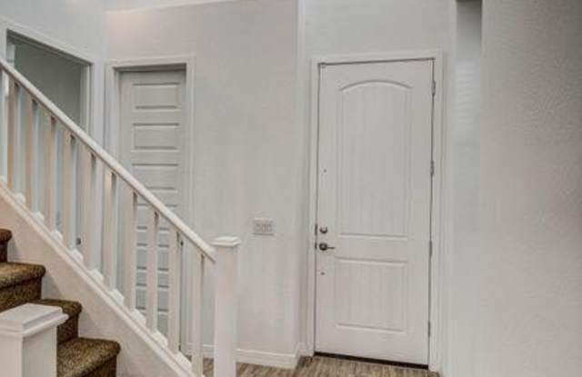 9916 E TILLMAN Avenue