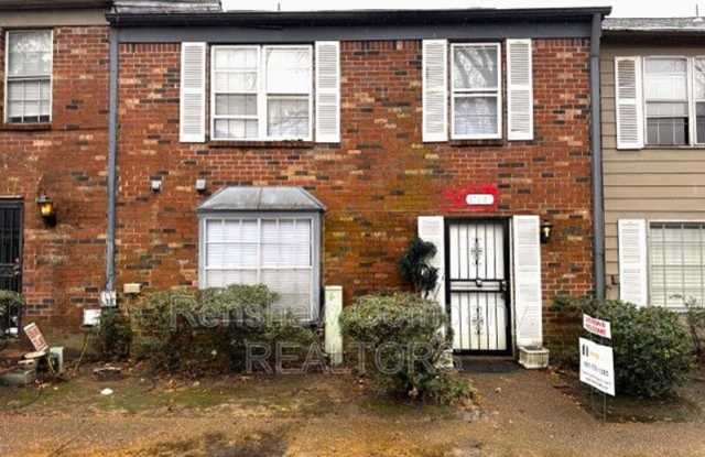 3168 Tulip Poplar Dr