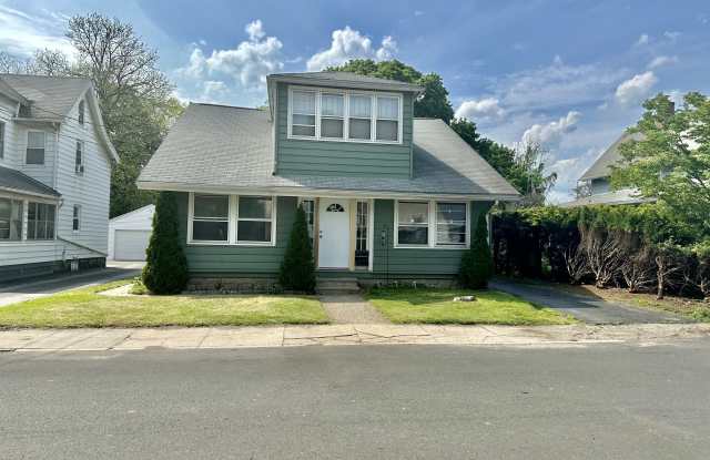 98 Curtiss Street