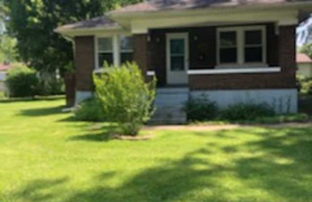 2 Bedroom 1 Bathroom home - 1716 Sadie Lane, Shively, KY 40216