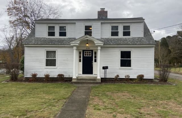 1121 Washington St. - 1121 Washington Street, Abington, MA 02351