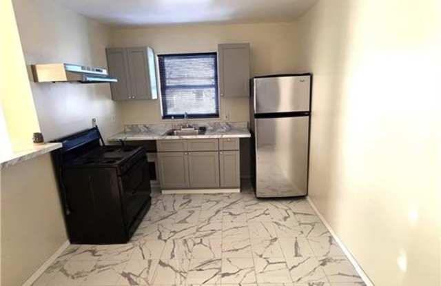 Photo of 918 East 88th Street