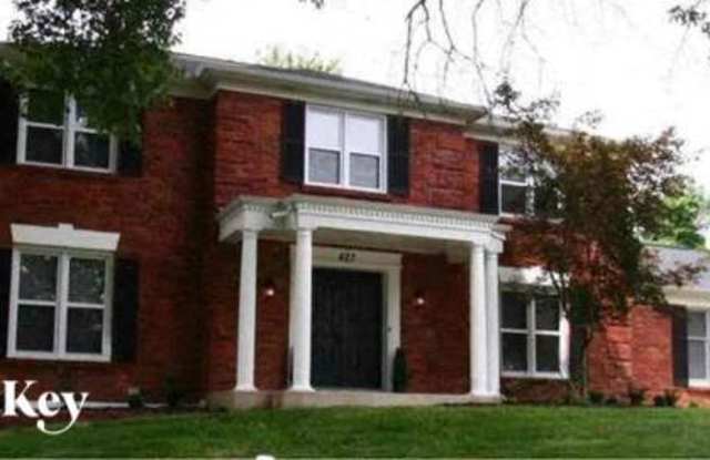427 Holly Terrace Court