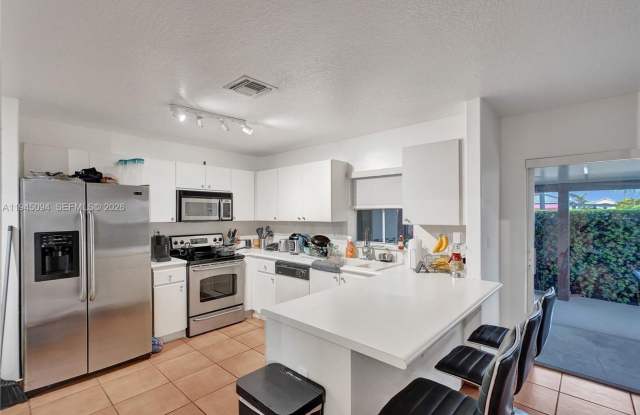 Photo of 898 NW 131st Avenue, Miami, FL 33182