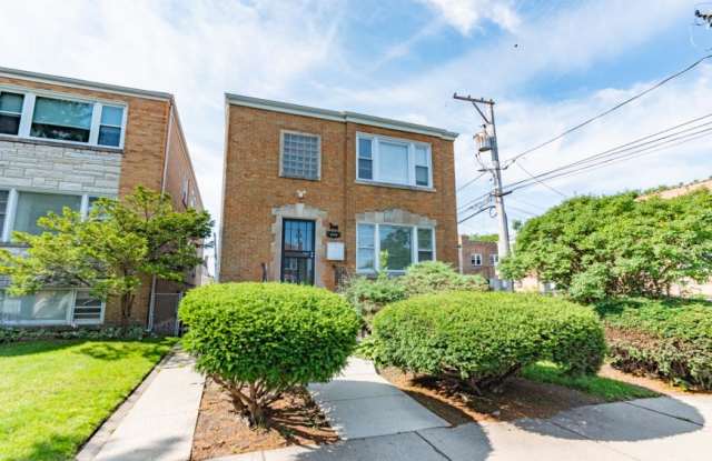 Photo of 2745 W Gregory