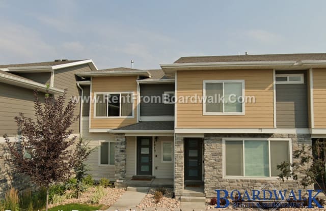 1011 W Cyan Valley Way - 1011 West Cyan Valley Way, Bluffdale, UT 84065