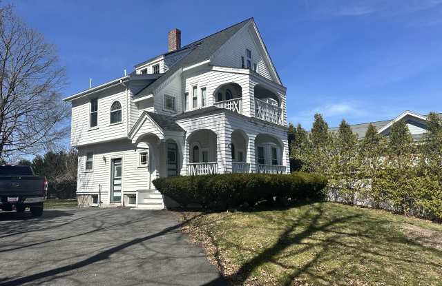 3 Howard Avenue