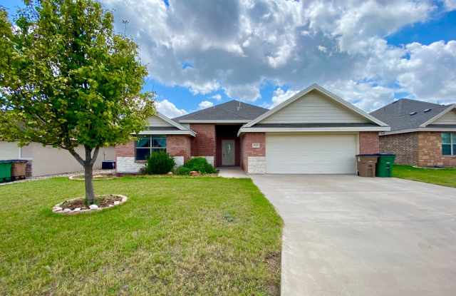 Photo of IMMACULATE all electric 3 bedroom + office, 2 bath home available SOON!!!