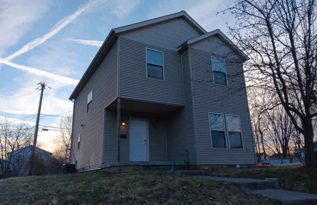 Photo of For Rent - Four-Bedroom Two-Bathroom Home Available in February!