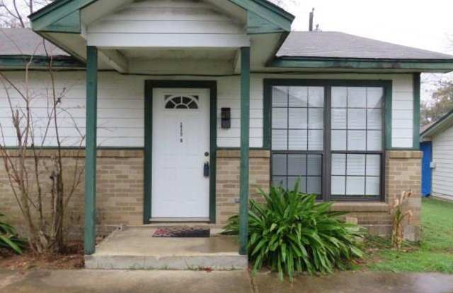 Two bedroom cottage - Available now!