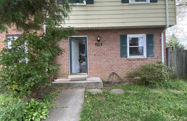 2900 Buell Court - 1