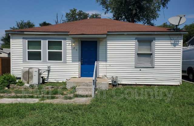 Photo of 2125 E Seminole St