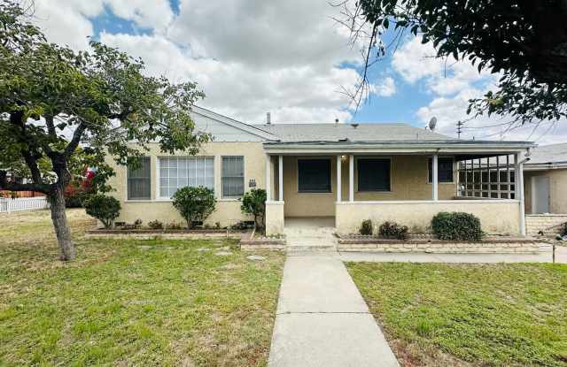 Single-Story Home on a Large Lot in Redlands