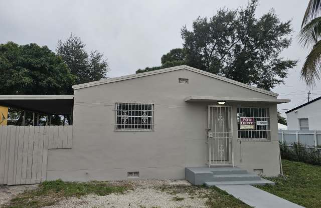 Photo of 1240 Rutland St