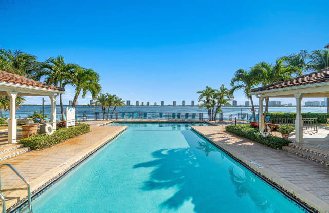 1140 Lake Shore Drive Drive