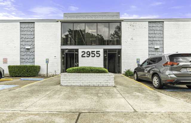 2955 Ridgelake Dr Unit 108