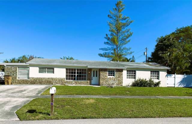 320 NW 4th Avenue
