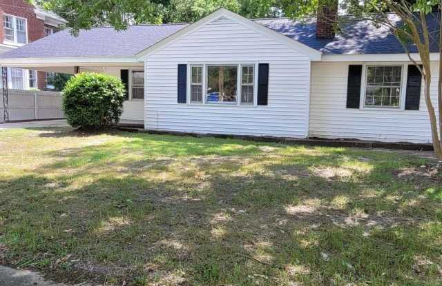 Photo of 709 W Broad Street W