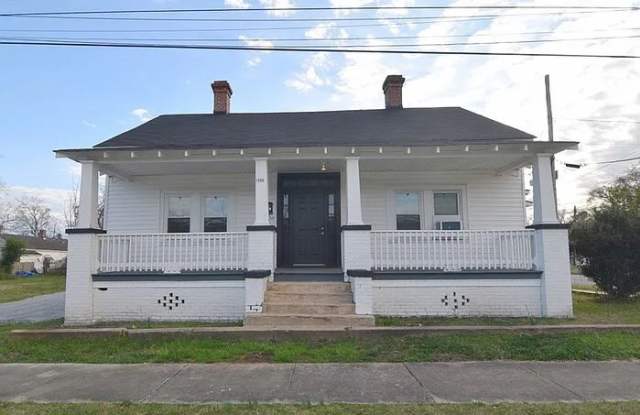 1860  Greene Street - 408 Eve