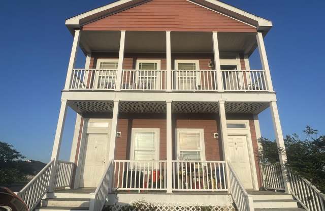 2000 Magazine Street lot: B