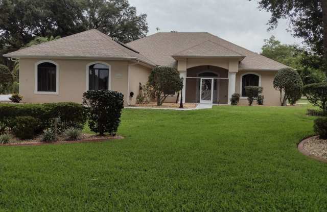 592 Dowling Circle