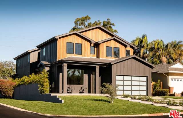 12561 Westminster Ave