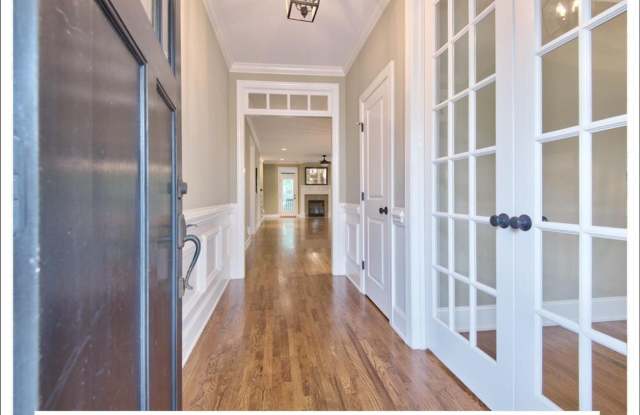 442 N Serenity Hill Circle