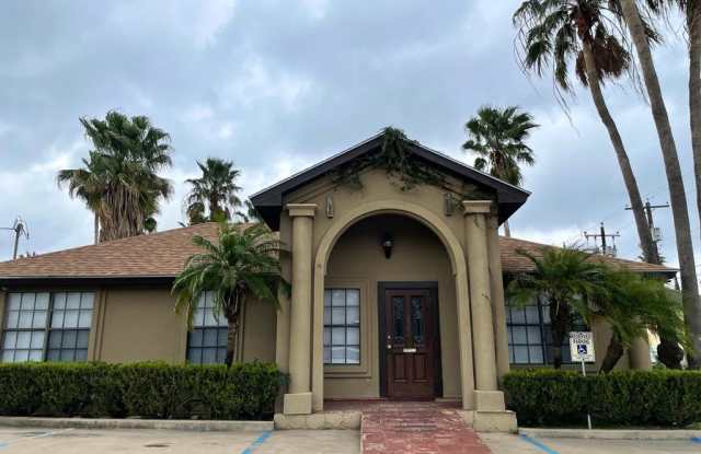 Photo of 624 S Pleasantview Dr