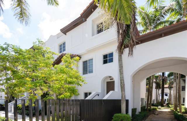 12430 SW 50th St