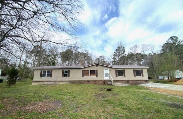 146 Lake Haven Drive - 146 Lake Haven Drive, Onslow County, NC 28460