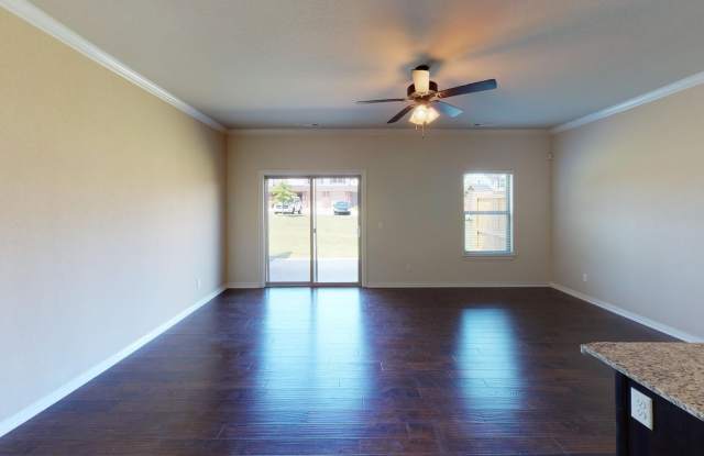 Shadowbrooke Townhomes - 3 Bedroom Townhome for Rent! ***MOVE IN SPECIAL***