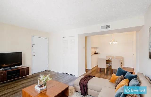 2235 Sedgwick Street