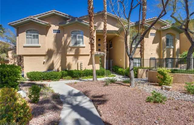 1705 Sky Of Red Drive