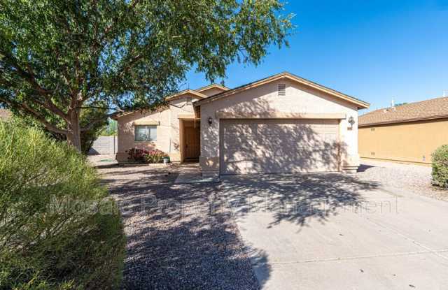 1158 E. Silversmith Trail