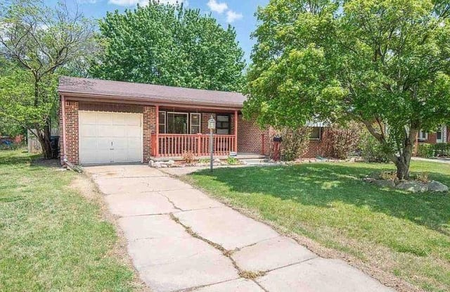 368 N Hillcrest Ave - 368 North Hillcrest Street, Wichita, KS 67208