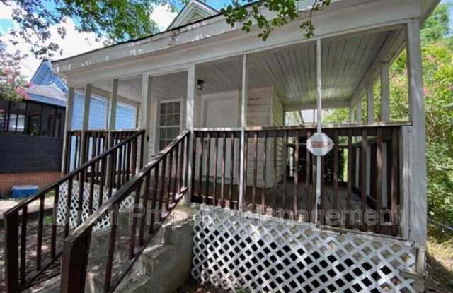 2007 Clark Street