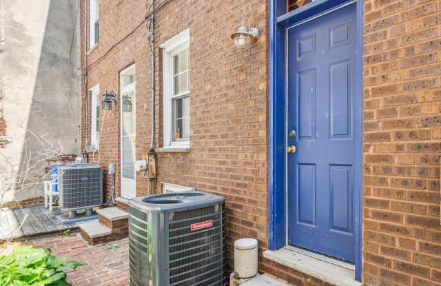 235 BAINBRIDGE STREET