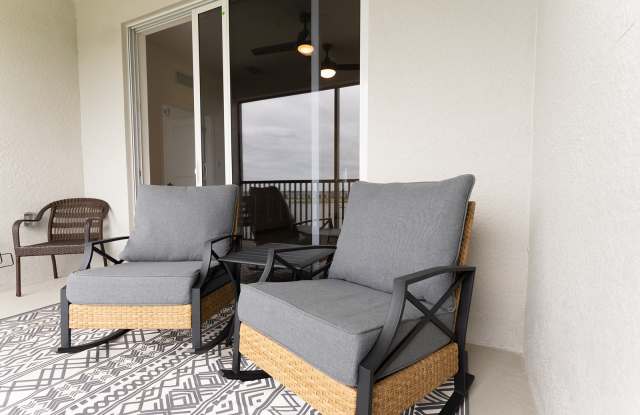 5583 Double Eagle Cir #4143 - The National - Favela