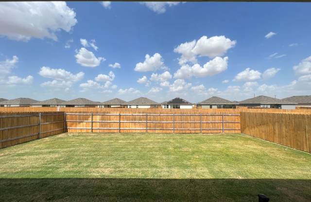 4 bedroom, 2 bath 1 story home for lease