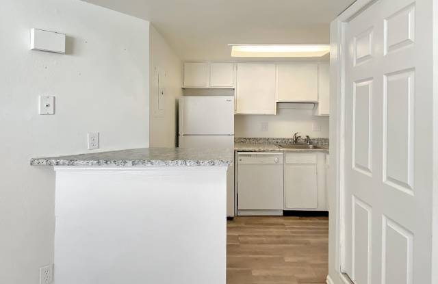 17053 E. Tennessee Dr Unit 207