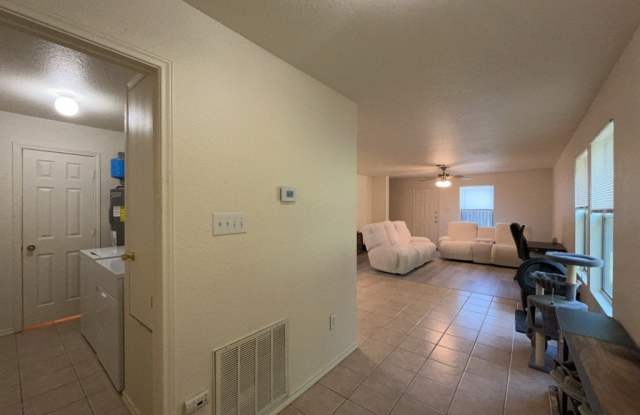 3853 MAVERICK CREEK RD