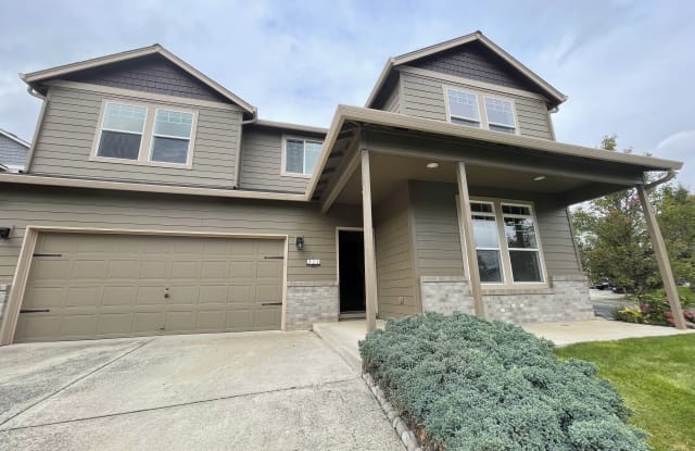 721 N 16th Ct - 721 North 16th Court, Ridgefield, WA 98642