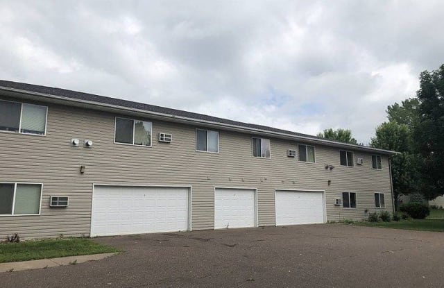 715 Bruce Court - 715 Bruce Court, Menomonie, WI 54751