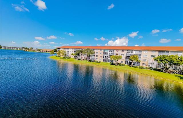 Photo of 13100 SW 11th Ct