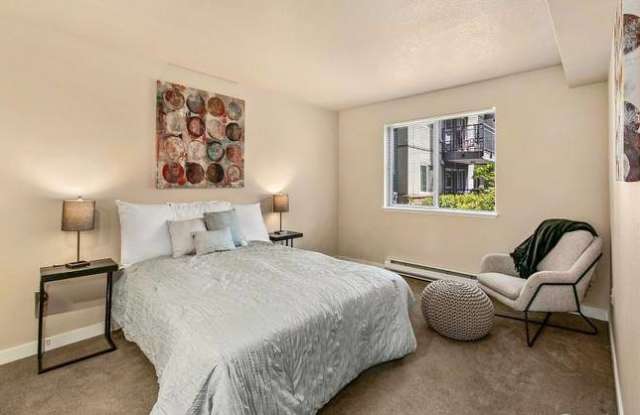 275 W Roy St # U1107MQN