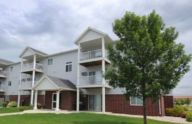 Pointe West IV