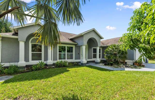 1901 SW Diamond Street