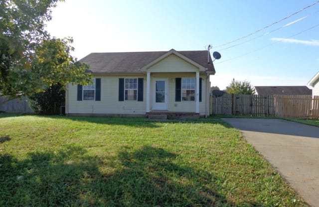 325 Pioneer Dr - 325 Pioneer Drive, Oak Grove, KY 42262